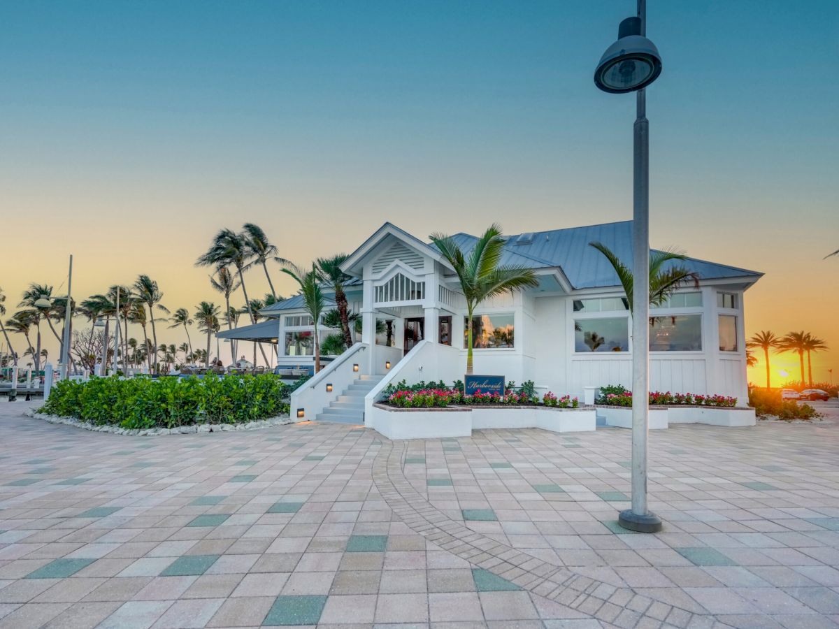 Harborside Restaurant at South Seas at Sunset