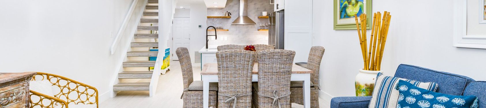 two-bedroom-beach-villa-living-room-loft