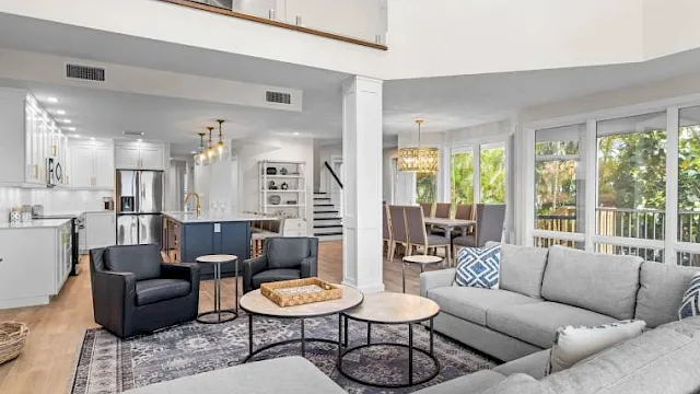 Homes of Distinction