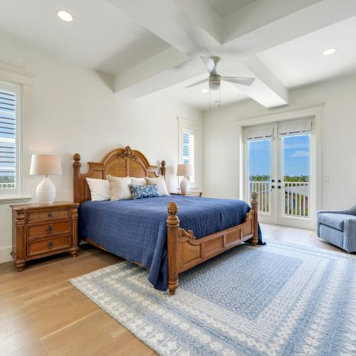 SS Beach Home Schefflera 1114
Commercial