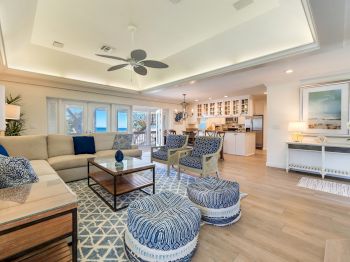Beach House 32