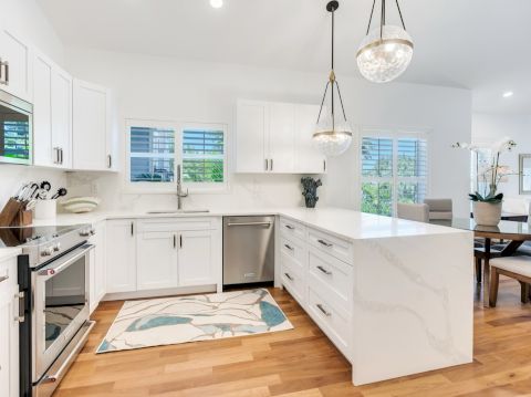 Beach House 957