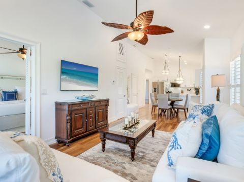 Beach House 957